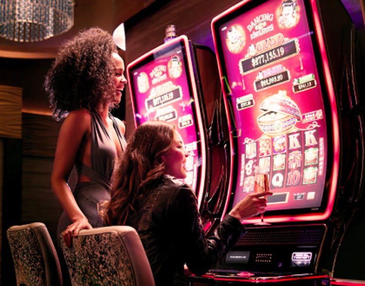ttjili casino lobby showing slots and live dealer game categories